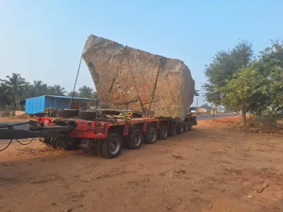 ಗಣಿ ಅಧಿಕಾರಿಗಳ ದಾಳಿ   ಅಕ್ರಮವಾಗಿ ಸಾಗಿಸುತ್ತಿದ್ದ ಲಕ್ಷಾಂತರ ರೂಪಾಯಿ ಮೌಲ್ಯದ ಬ್ಲಾಕ್ ಗ್ರಾನೈಟ್ ಕಲ್ಲು ಮತ್ತು ಲಾರಿ ವಶ