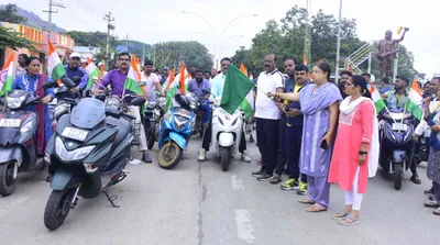 ಹರ್ ಘರ್ ತಿರಂಗಾ ಬೈಕ್ ರ‌್ಯಾಲಿ   ಎಡಿಸಿ ಬಿ ಟಿ ಕುಮಾರಸ್ವಾಮಿ ಹಸಿರು ನಿಶಾನೆ