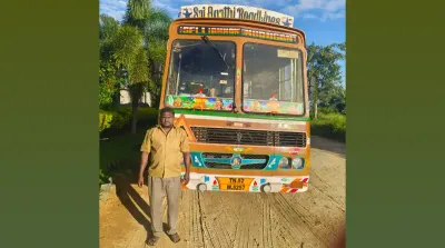 ಚಿತ್ರದುರ್ಗ   ಮಲ್ಲಾಪುರ ಬಳಿ ಲಾರಿ ದರೋಡೆ   ಹಣ ದೋಚಿ ಕಳ್ಳರು ಪರಾರಿ